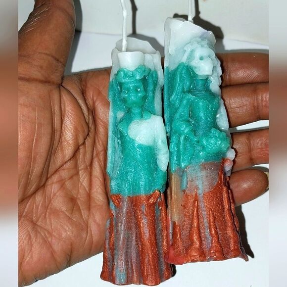 Hand crafted limited edition 2piece zombie couple from our raging skull candle - Picture 4 of 6
